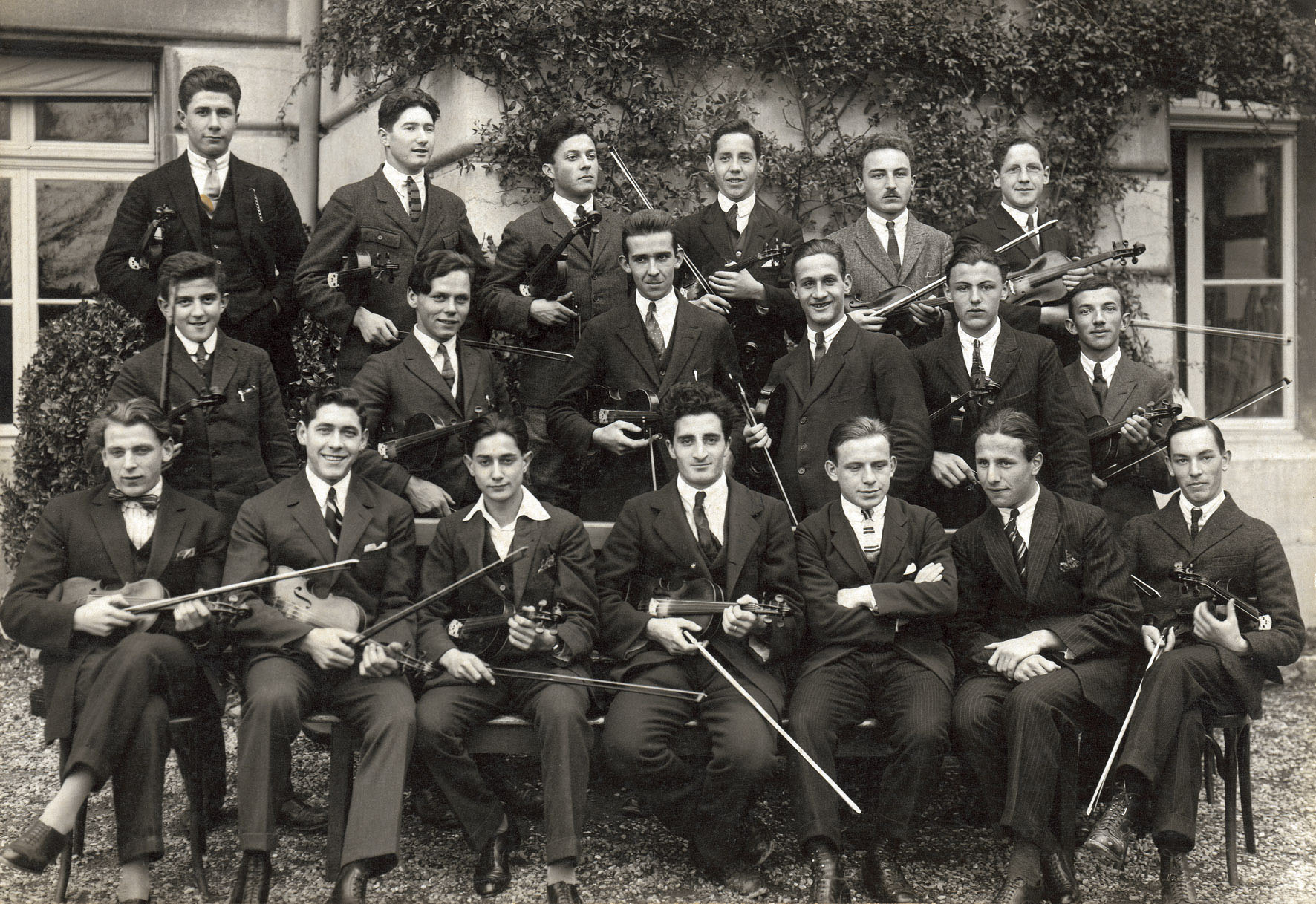1924 - L’orchestre de l’école normale des garçons 